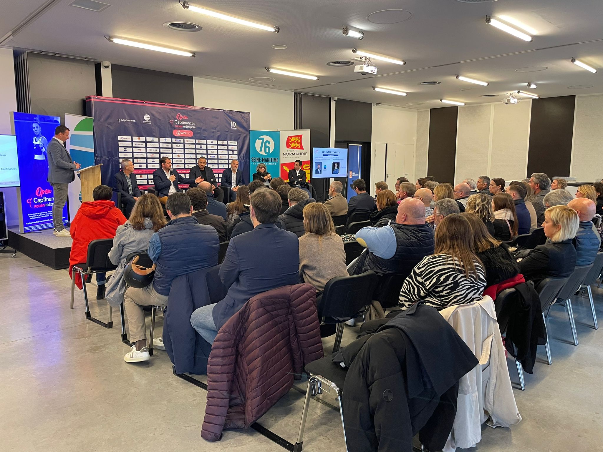 WhatsApp Image 2023-12-12 à 13.17.00_1cbe6598